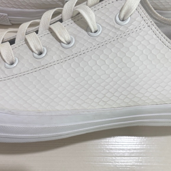 Rare Converse All-Star in White Leather with Snakeskin Texture. Men 13 Like new! - Picture 1 of 9